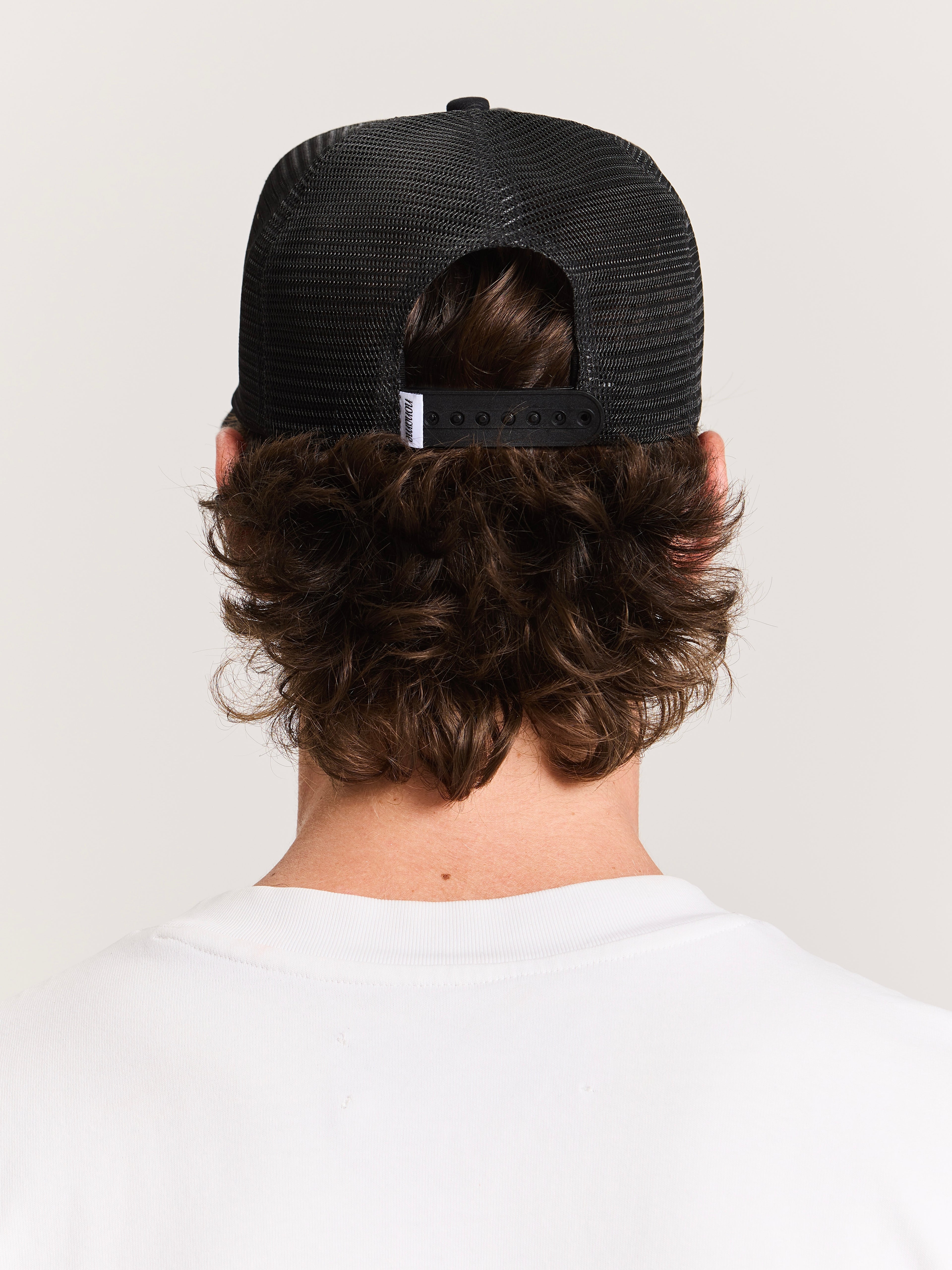 SCOPE TRUCKER CAP | BLACK