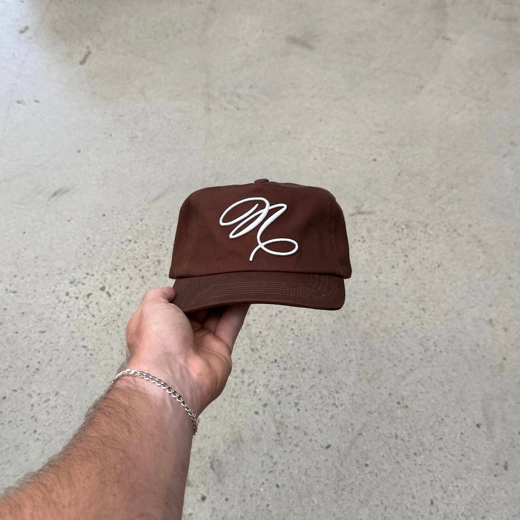 CALLIGRAPHY CAP | BROWN