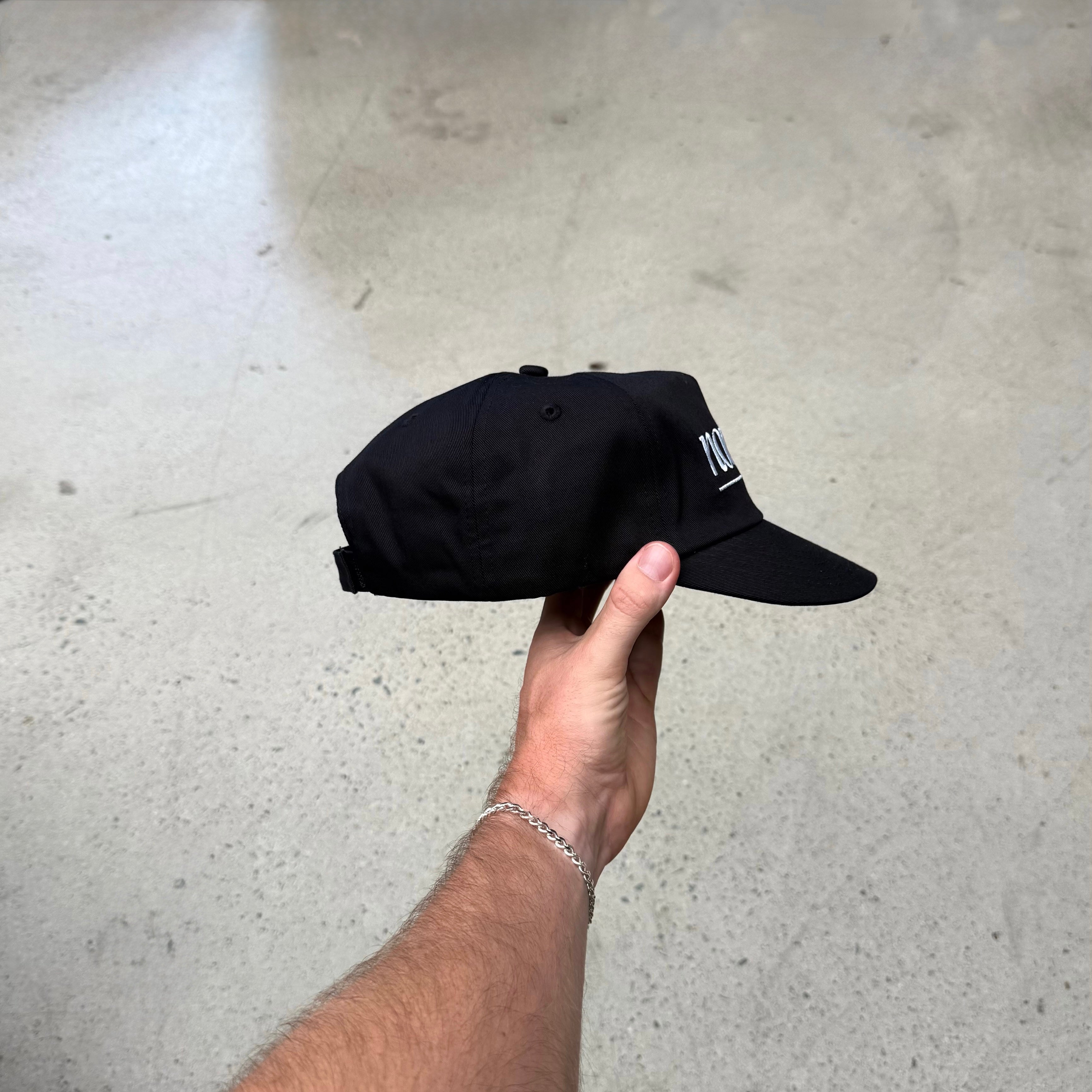 STAPLE CAP | BLACK